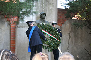 foto, monumento ai caduti della prima guerra mondiale